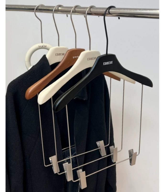 Custom Metal Hook Wood Hanger with Clip
