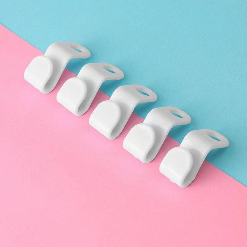 Space saving plastic clothes hanger partner connector hooks