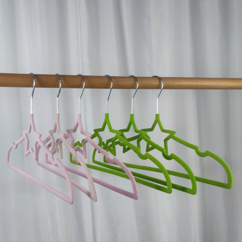 Inspring Star Shape Childrens Velvet hangers