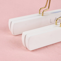 Wig hair extension hanger with gold hook