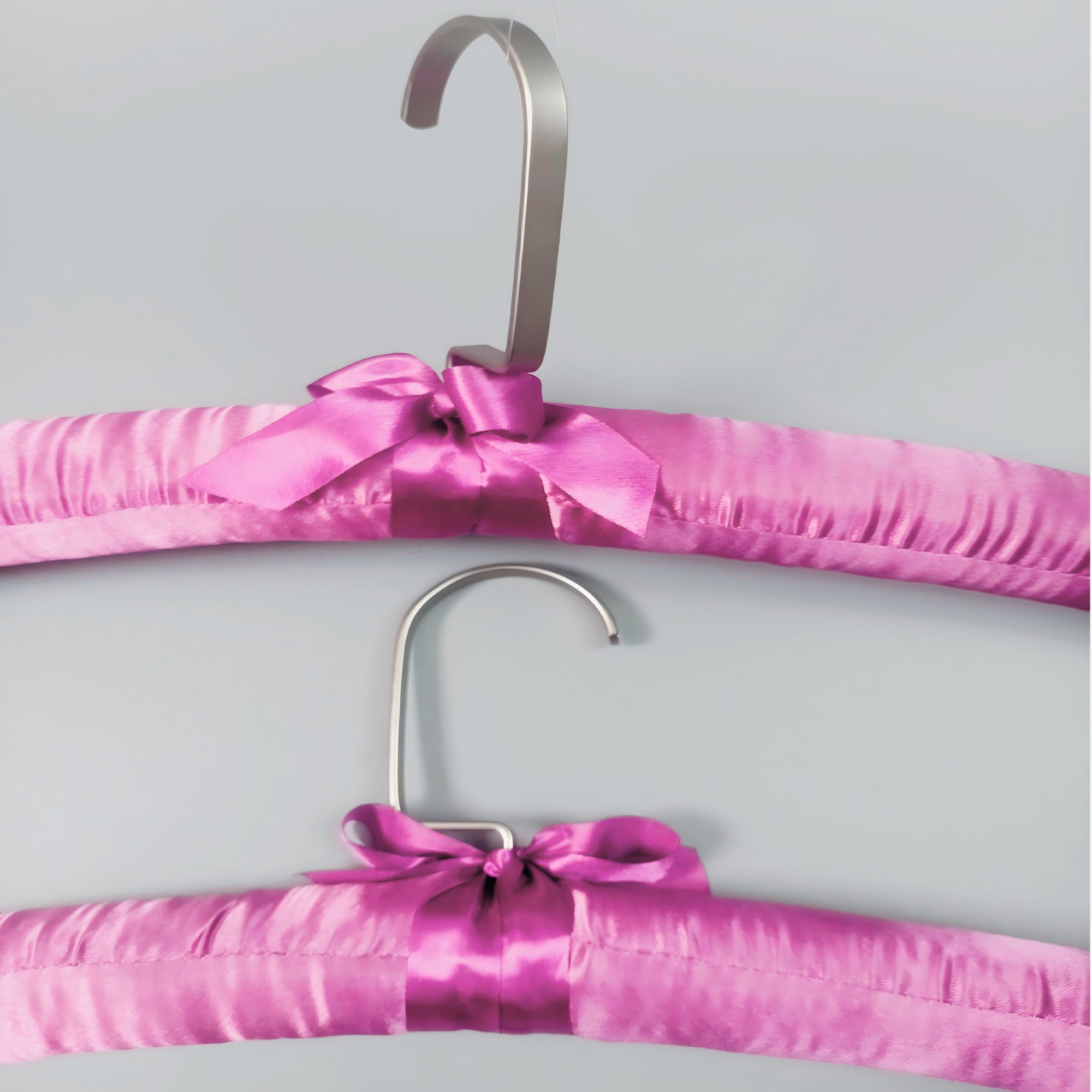 Custom hook color satin hangers in bulk cheap