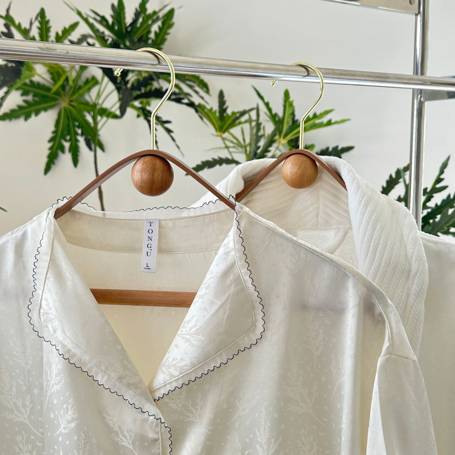 leather jacket hanger