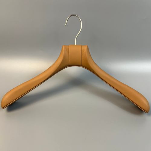 Color luxury leather wooden hanger custom hangers