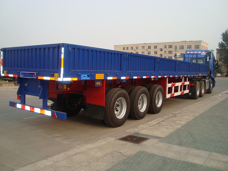 3 Axles 40-50T Cargo Fence Trailer