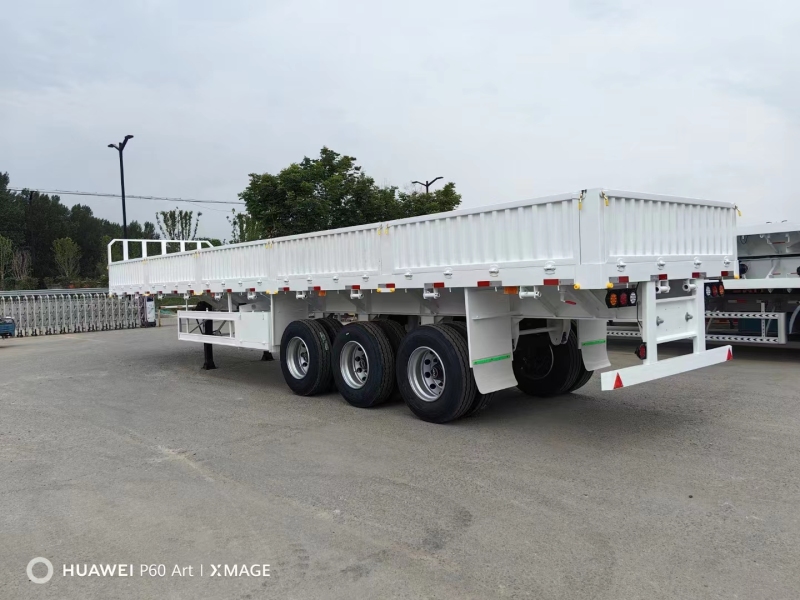 3 Axles 40-50T Cargo Fence Trailer