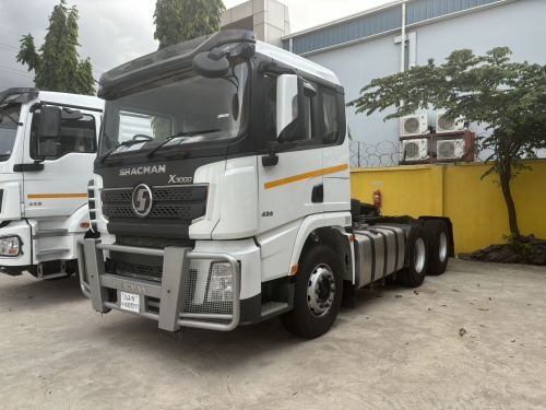 SHACMAN X3000 6*4 430hp Tractor