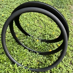 700C Road Bike Carbon Rim 28mm Width 60mm Depth Super Light Tubeless T800 Carbon Rim