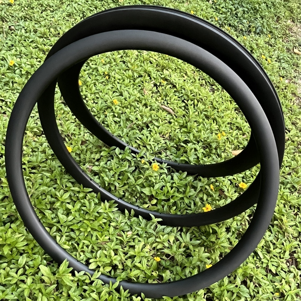 700C Road Bike Carbon Rim 30mm Width 45mm Depth Super Light Tubeless T800 Carbon Rim