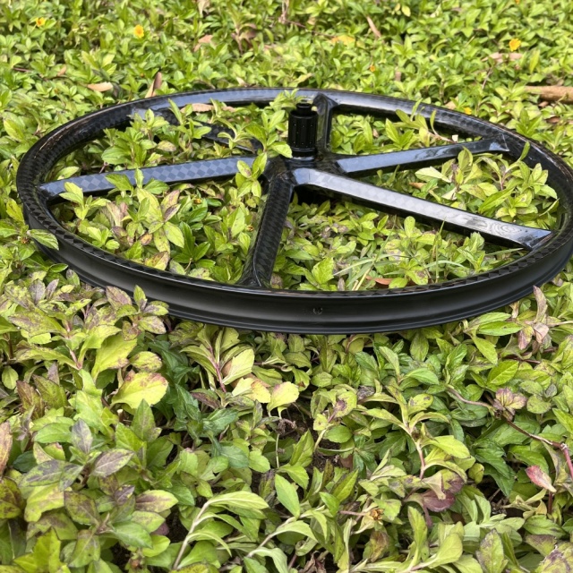29er 6 Spokes Carbon Wheelset 36mm Wide 25mm Depth XC MTB Carbon Wheelset Tubeless Disc Brake