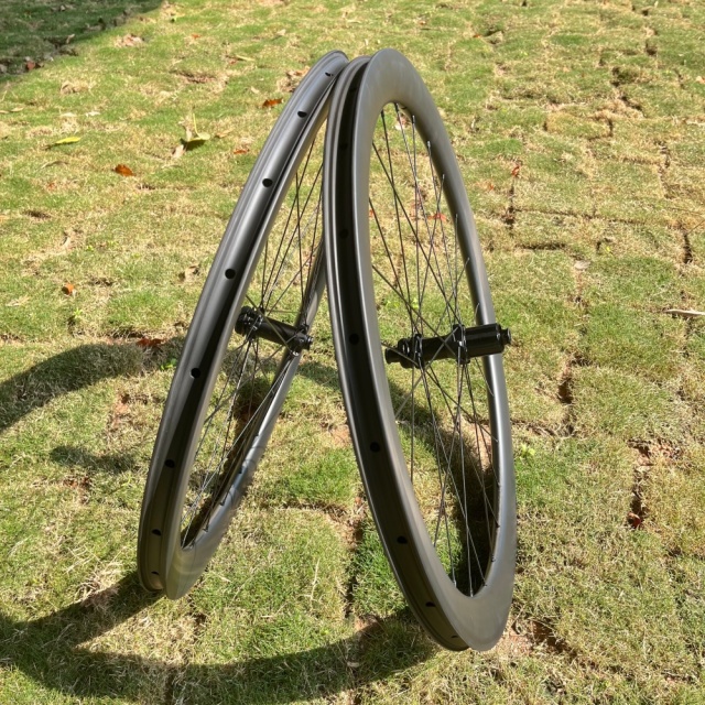 700C Road Bike Carbon Wheelset 30mm Width 30 35 40 45 50 55 60mm Depth Super Light Tubeless Road bicycle Wheelset