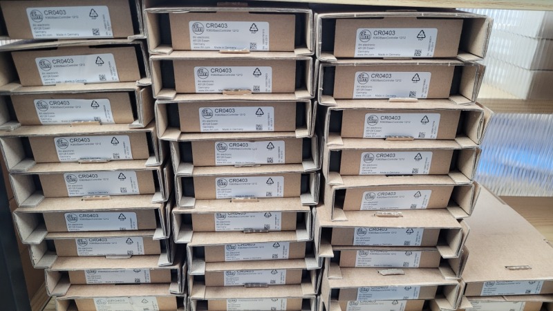 PLC CR0401 Programmable controller for mobile machines CR0401 R360/BasicController 12/8 in stock