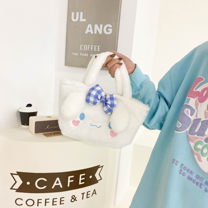 10 pcs=$45.7 Handbag