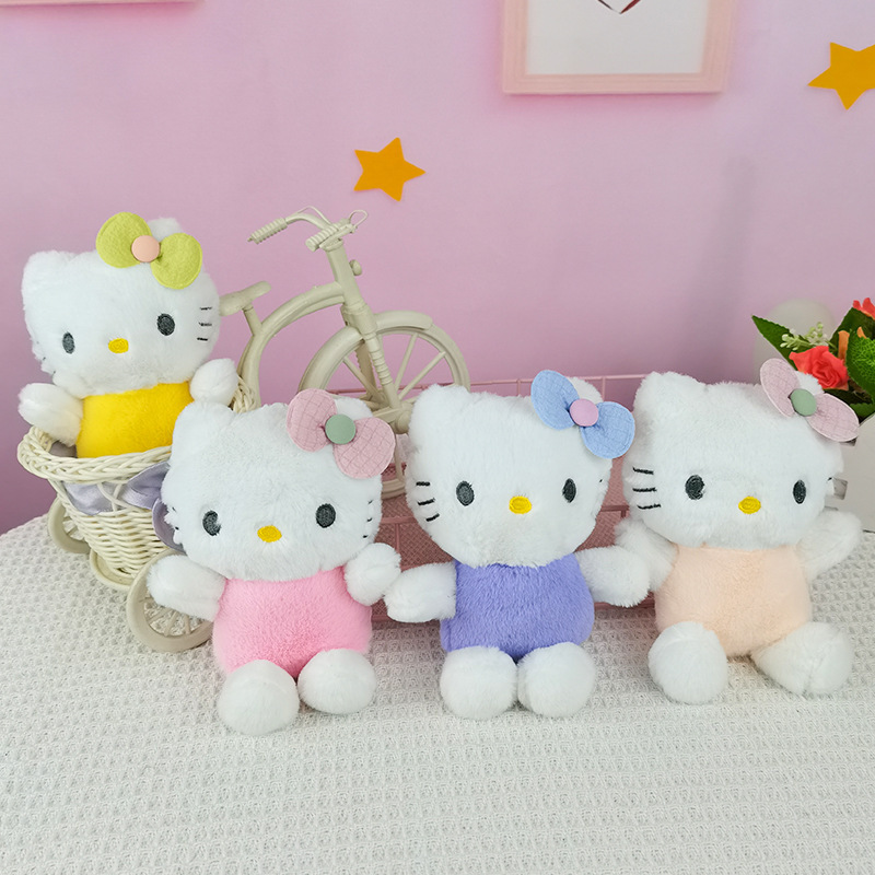 8 pcs=$26.5 Keychain