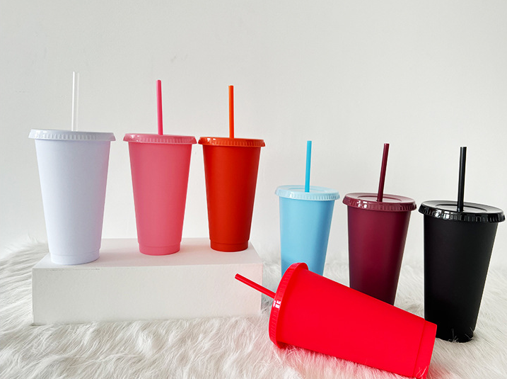 24oz case of 200pack Plastic Single Wall reusable multi-color Tumbler with Plastic Straw - Chinese Warehouse