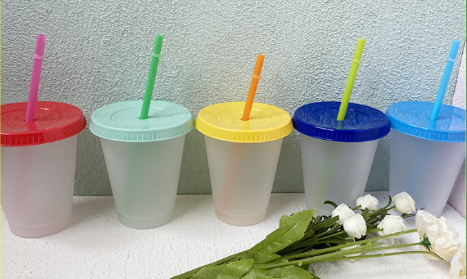16oz/24oz case of 200pack Plastic Single Wall reusable Clear Tumbler with color lids Plastic Straw - Chinese Warehouse