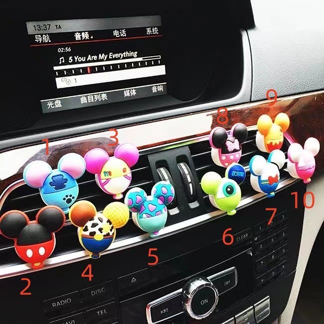 Case of 100pack  Mini Portable Plastic Car Perfume Clip with Scent Disks
