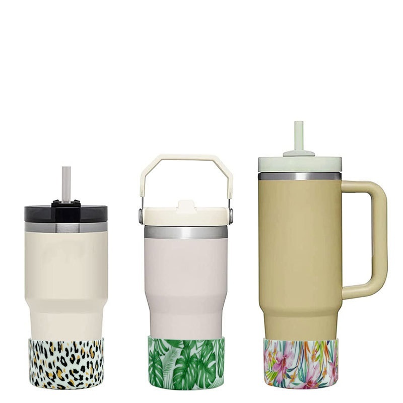 RTS CHINA 12-24oz silicone cup cover  sports water bottle cup bottom protective cover Stanley luminous bottom bottle cover