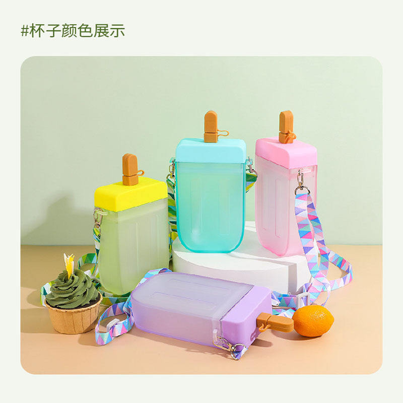 RTS Chinese Warehouse 300ml/10oz  Plastic Ice Cream Shape Cups Bottles Tumblers with Color Lid and Plastic Straw