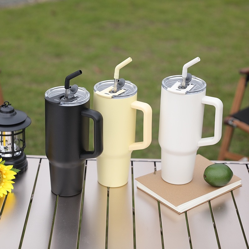 RTS CHINA   40oz Double Walled Stainless Steel Tumbler Leak Proof Tumblers with Dual Drinking Lids and Straw