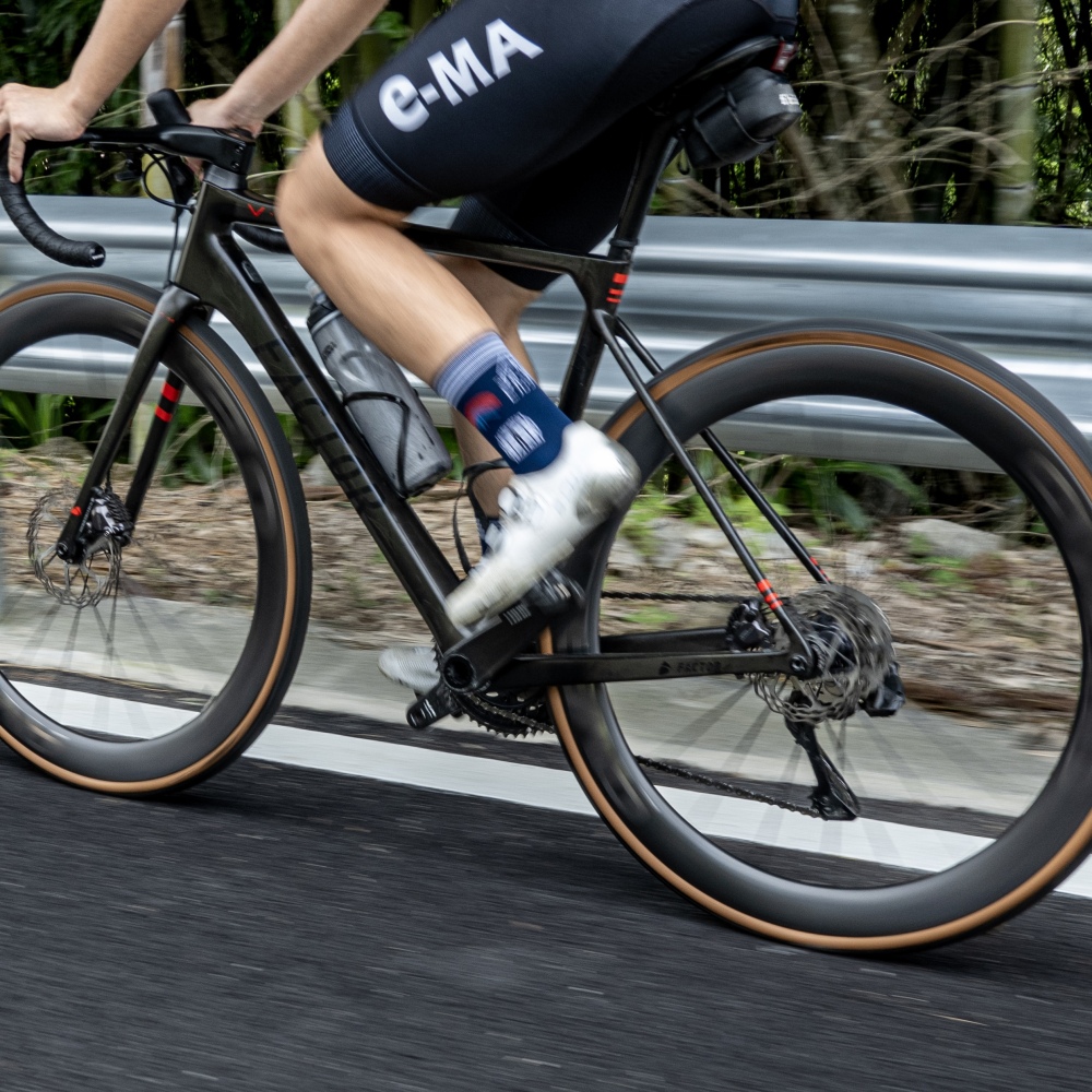 [Pre-order] 9Velo 2026 Ultralight Road Disc Carbon Spoke EXTREME C52 Wheelset 20H/20H (23.6 mm inner wide, sub1000 grams)