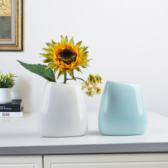 Matorino -Ceramic Vase, Christmas Tabletop Decor, Modern Farmhouse, Ideal Shelf Décor, Table Décor, Entryway.