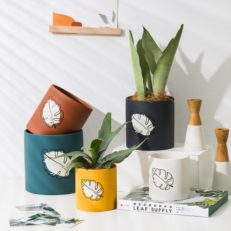 Matorino -Plant pot with Drainage and Saucer, Ceramic Planters Indoor Plants, Flower Pot Outdoor, Leaf Printing Indoor Pots for Plants.