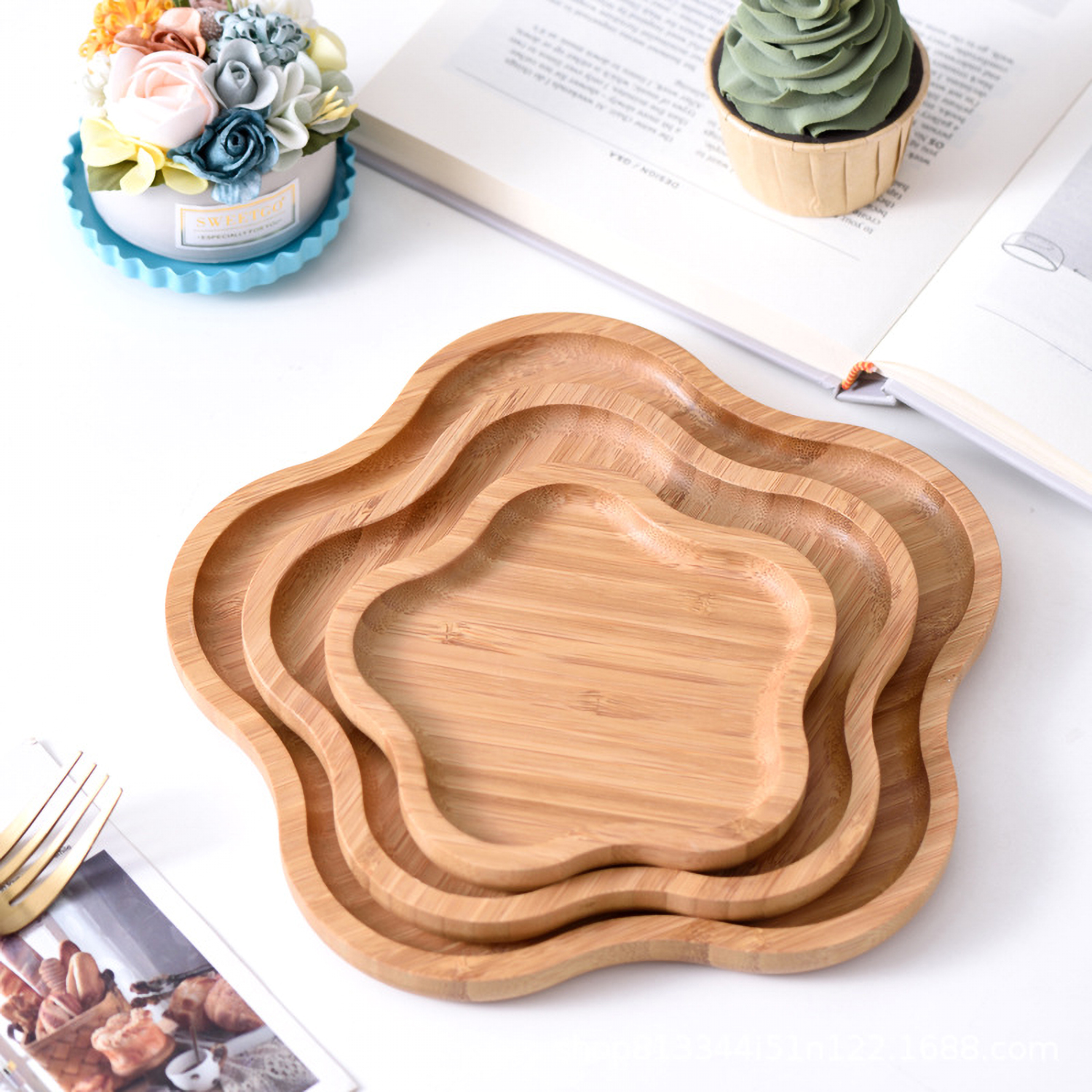 Matorino -Easter Decorations Tray/3-Tier Flower Shape Serving Tray-Wood Cake Stand Decorative Tray for Cupcake Cake Dessert Pastry and Birthday Decorations, Family Gatherings Easter Tea Parties Office Parties