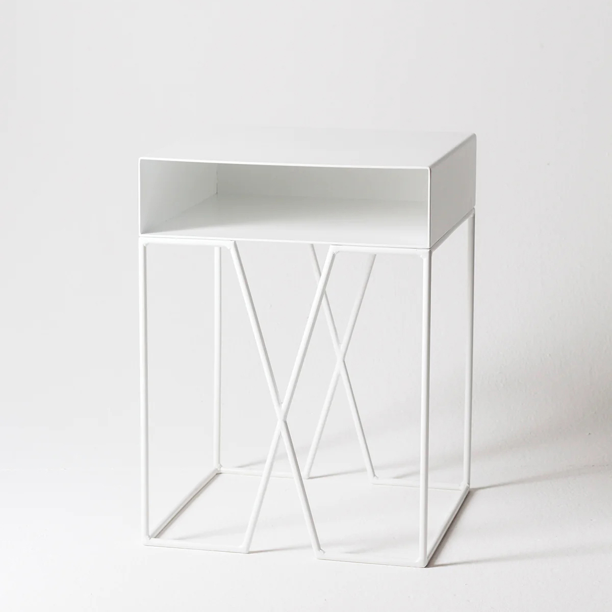 Matorino -New Iron Art Coffee Table, Rectangular Metal Side Table, Simple Personality All-Match Sofa End Table, Small Double Corner End Sofa Table.