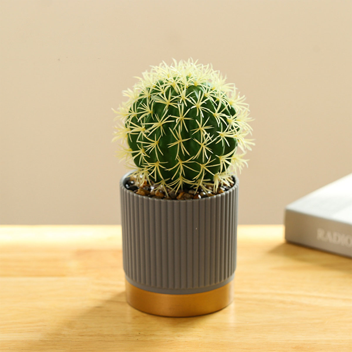Matorino -High Quality Artificial Tropical Cactus，Assorted Artificial Succulent Potted Plants Decorative, Plastic Faux Cactus with Pots. Tropical Green Bonsai, Exquisite Home Decoration.