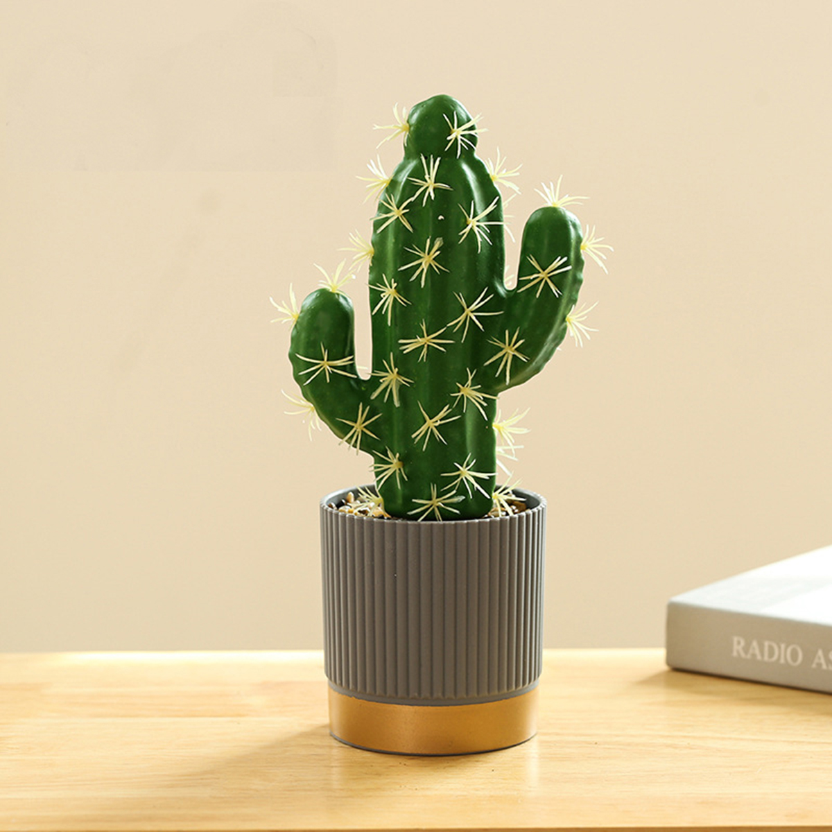 Matorino -High Quality Artificial Tropical Cactus，Assorted Artificial Succulent Potted Plants Decorative, Plastic Faux Cactus with Pots. Tropical Green Bonsai, Exquisite Home Decoration.