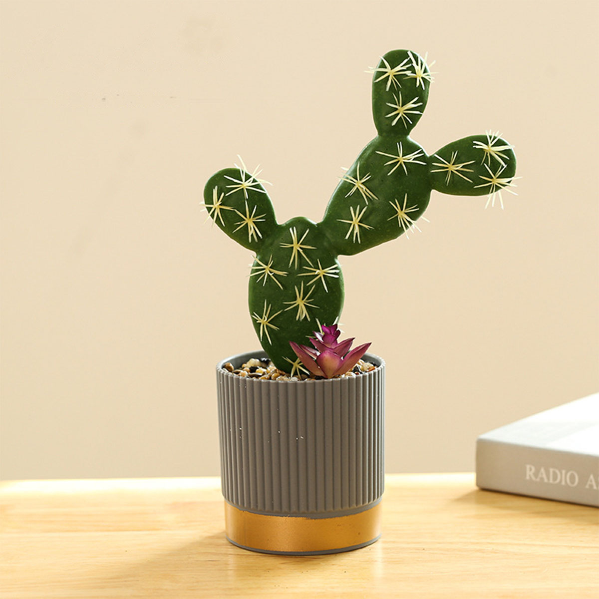 Matorino -High Quality Artificial Tropical Cactus，Assorted Artificial Succulent Potted Plants Decorative, Plastic Faux Cactus with Pots. Tropical Green Bonsai, Exquisite Home Decoration.