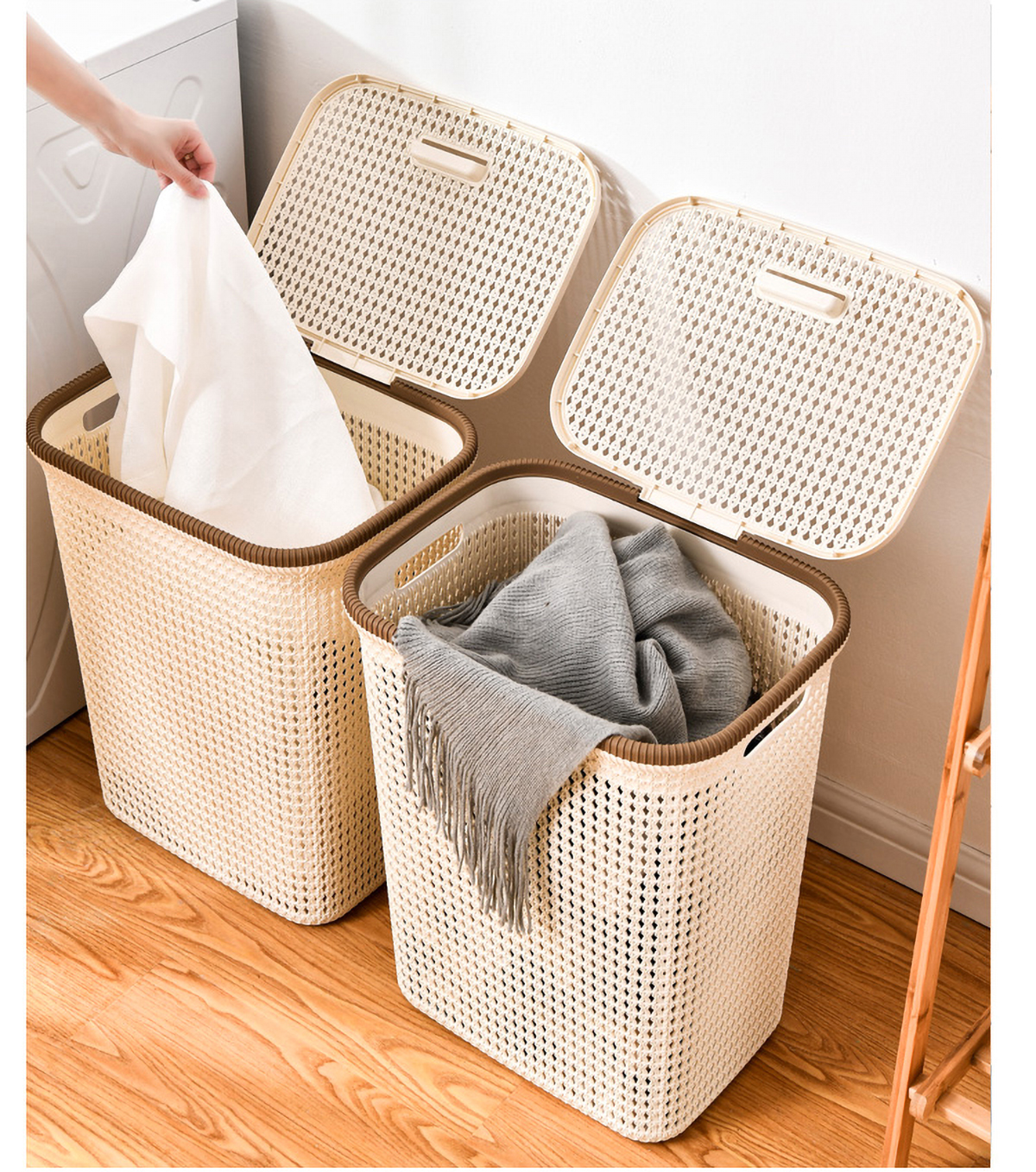 Matorino -Plastic Clothes Basket with Lid for Bedroom and Bathroom, Large Storage Basket, Slim Laundry Hamper, Wicker Design. Tall Laundry Basket with Bamboo Handles for Clothes and Toys.