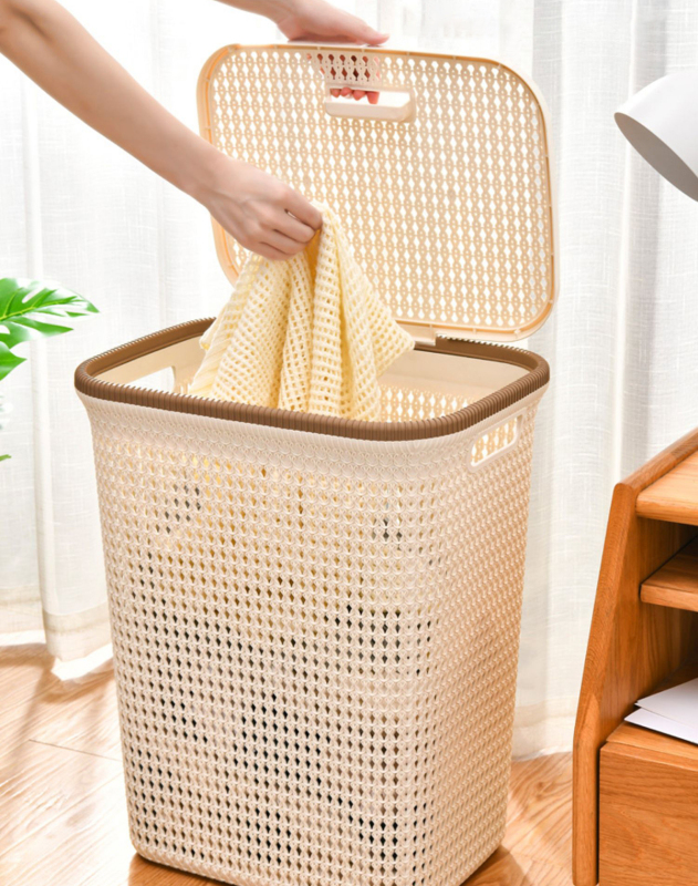 Matorino -Plastic Clothes Basket with Lid for Bedroom and Bathroom, Large Storage Basket, Slim Laundry Hamper, Wicker Design. Tall Laundry Basket with Bamboo Handles for Clothes and Toys.