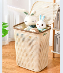 Matorino -Plastic Clothes Basket with Lid for Bedroom and Bathroom, Large Storage Basket, Slim Laundry Hamper, Wicker Design. Tall Laundry Basket with Bamboo Handles for Clothes and Toys.