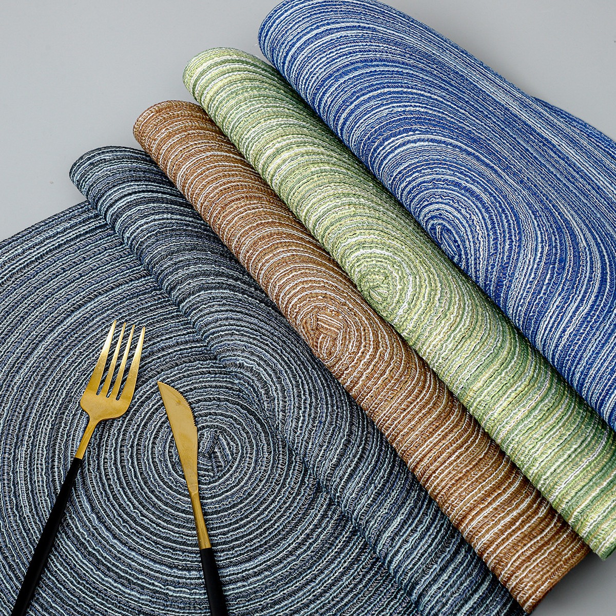 Matorino-Colorful Round Braided Placemats, Washable Round Placemats for Kitchen Dining Table, Round Indoor Woven Fabric Table Mats,
