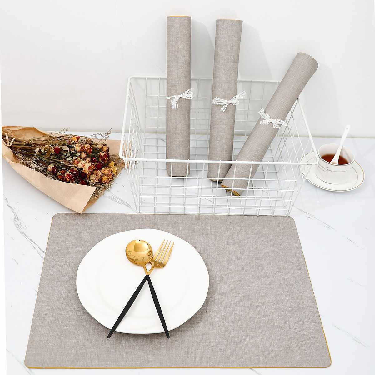 Matorino-Placemats with Coasters Dual Sided Heat Stain Resistant Place Mats Faux Leather Table Mats Non-Slip Waterproof Oil-Proof Washable Wipeable Table Placemats for Dining Patio Table Kitchen