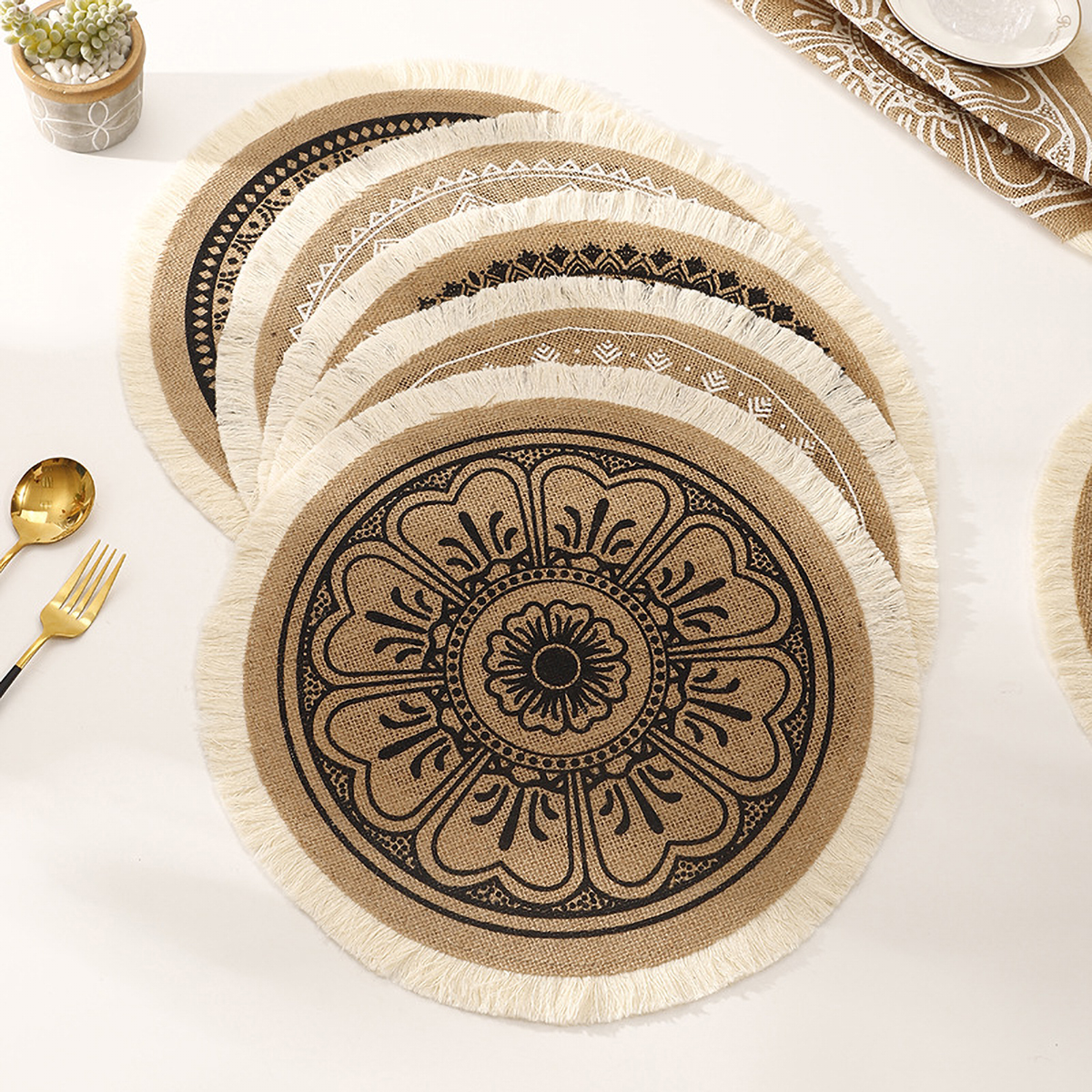 Matorino-Circle Jute Table Mats Heat Resistant Woven Placemat, Modern Farmhouse Fringe Placemats for Dining Table, Kitchen, Bohemian Wedding Décor