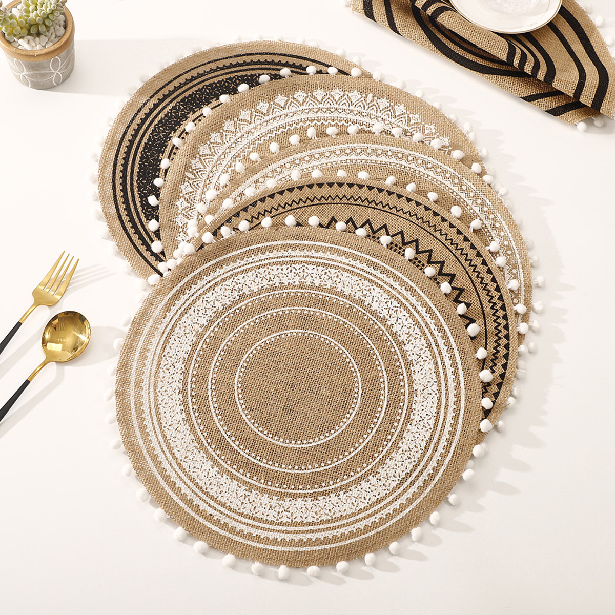 Matorino-Circle Jute Table Mats Heat Resistant Woven Placemat, Modern Farmhouse Fringe Placemats for Dining Table, Kitchen, Bohemian Wedding Décor