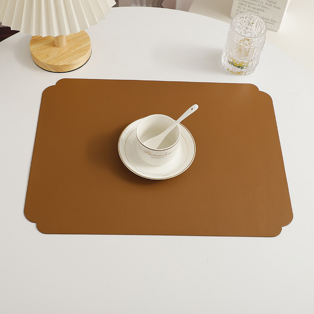 Matorino-Round Table Placemats Wedge Placemat, Non Slip Heat Resistant Woven Vinyl Table Mats, Wipe Clean Indoor and Outdoor Decoration