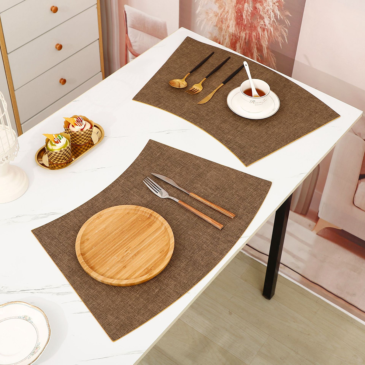 Matorino-Round Table Placemats Wedge Placemat, Non Slip Heat Resistant Woven Vinyl Table Mats, Wipe Clean Indoor and Outdoor Decoration