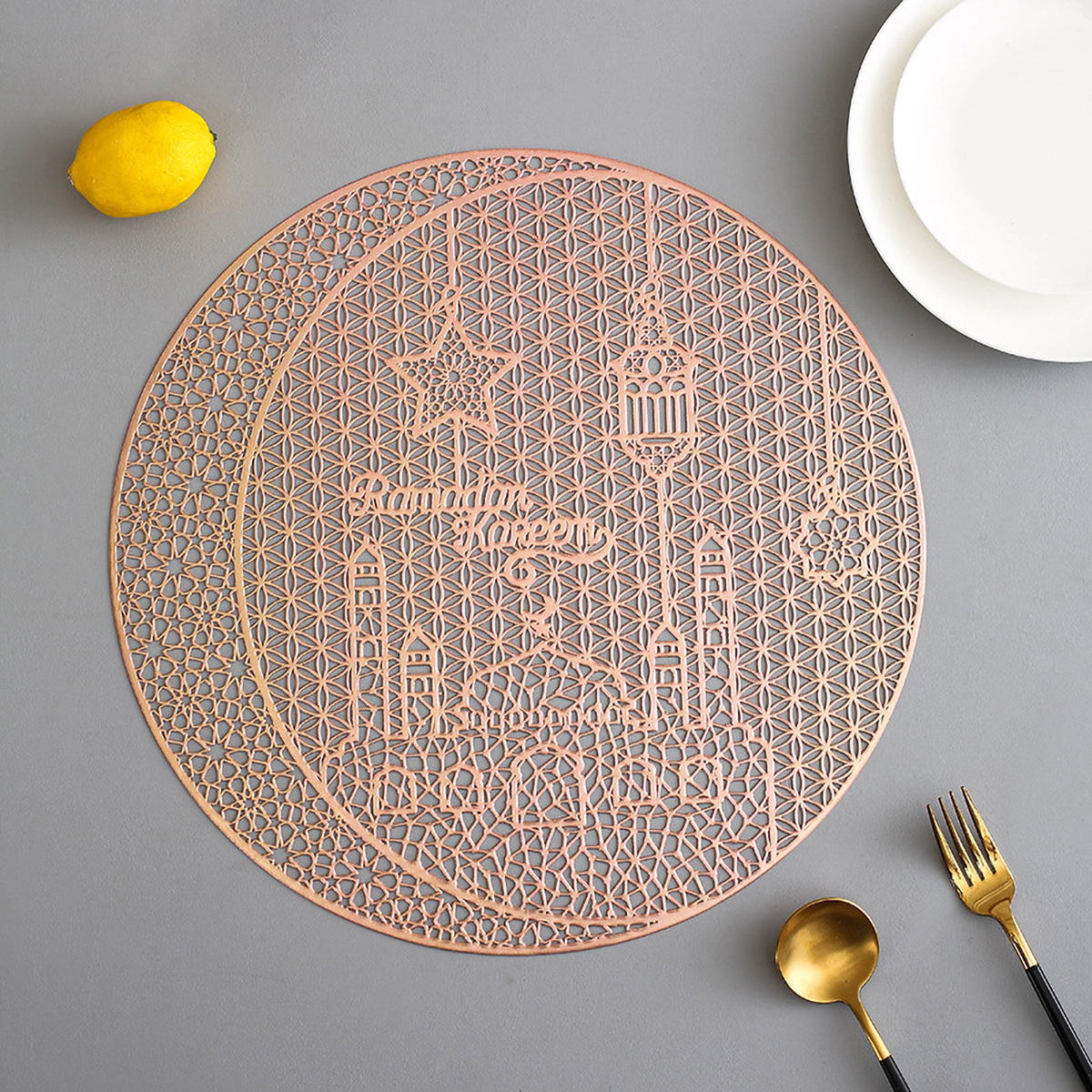 Matorino-Evevdayuse Placemats for Dining Table, Round Hollow Out Table Mats Pressed Metallic Vinyl Plastic Place Mats, Table Decoration for Holiday Wedding Accent Centerpiece