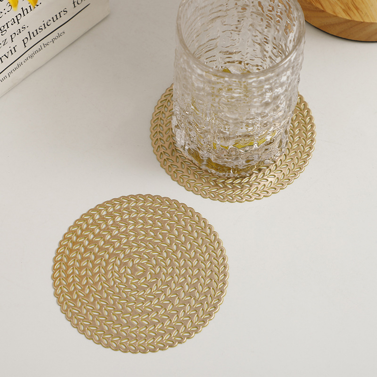 Matorino-Different Pattern and Shape Metallic Vinyl Table Mat, Washable for Holiday Dinner Table Top, Hollow Out Non-Slip for Decor Wedding Accent