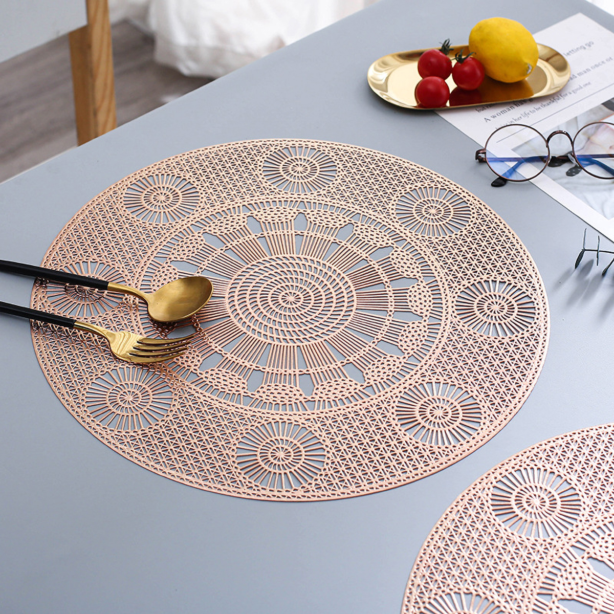 Matorino-Metallic Round Placemats Vinyl Placemats, Hollow Out Dining Table Plate Mats for Home Kitchen Daily Meal Indoor Outdoor Activities