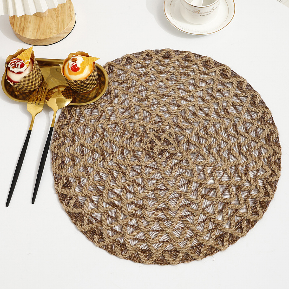 Matorino-Festive Metallic Vinyl Table Mat, Washable for Holiday Dinner Table Top Doilies Decoration, Hollow Out Non-Slip for Decor Wedding Accent