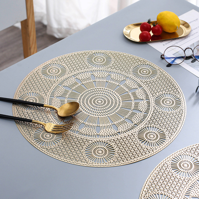 Matorino-Metallic Round Placemats Vinyl Placemats, Hollow Out Dining Table Plate Mats for Home Kitchen Daily Meal Indoor Outdoor Activities