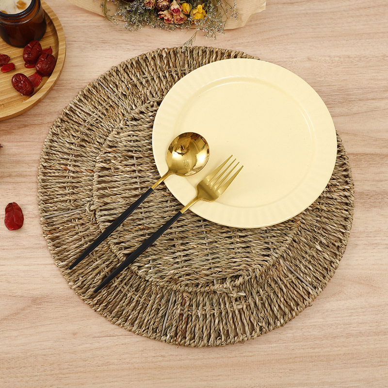 Matorino -Round Woven Placemats, 15 Inches Indoor Outdoor Braided Place Mats for Dining Tables, Natural Farmhouse Rustic Heat Resistant Table mats Decor for Thanksgiving, Natural Hand-Woven Water Hyacinth Placemats.