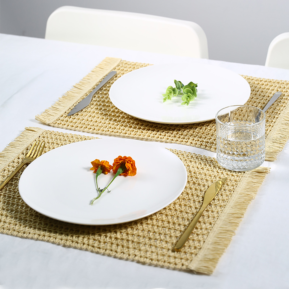 Matorino -Round Placemats Set, Natural Hyacinth Extra Wide Woven Placemats, Farmhouse Boho Fringe Placemats, Wipeable Braided Placemat.