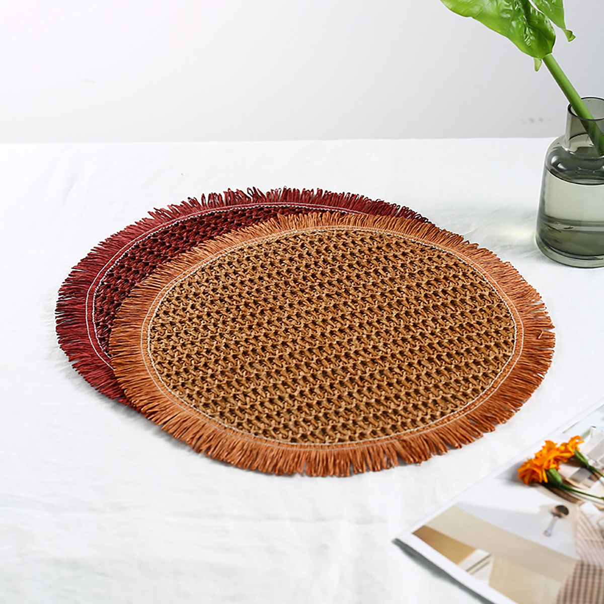 Matorino -Colorful Round Braided Placemats with Raw Edge, Paper Woven Table Mat for Kitchen Dining Table, Round Indoor Woven Fabric Table Mats.