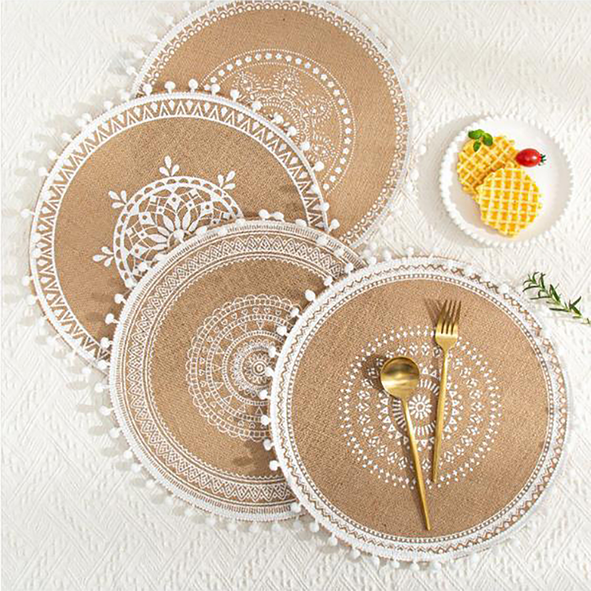 Matorino -Round Cotton Placemat Set, Boho Placemats Table Mats Woven Washable Table Placemats for Fall Kitchen Dining Home Farmhouse , Thanksgiving Christmas Decoration Heat Resistant Place Mat.