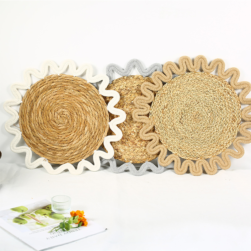 Matorino -Flower Boho Placemats Set, Round Placemats for Dining Table, Water Hyacinth Wicker Placemats, Straw Placemats, Natural Round Woven Placemats.